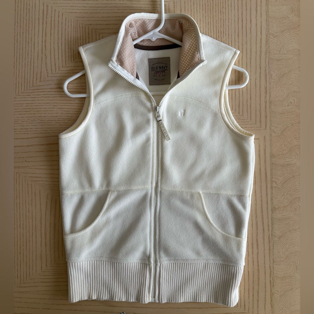 Old Navy Men's Zip Up Cream Sweater